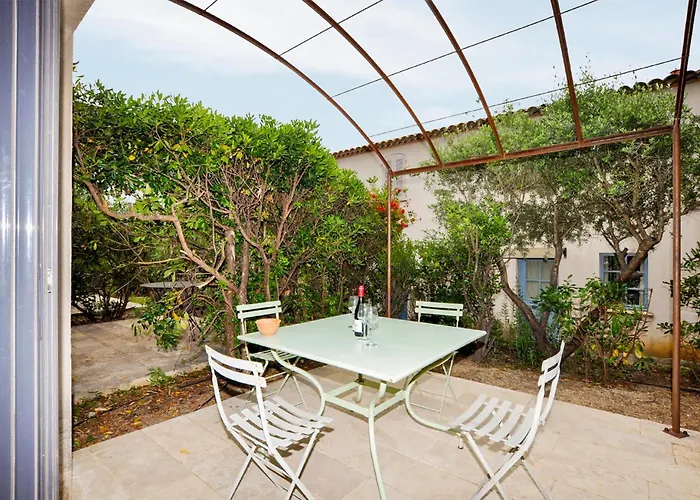 2 Bedroom Awesome In Saint-laurent-de-la-ca * Saint-Laurent-de-la-Cabrerisse